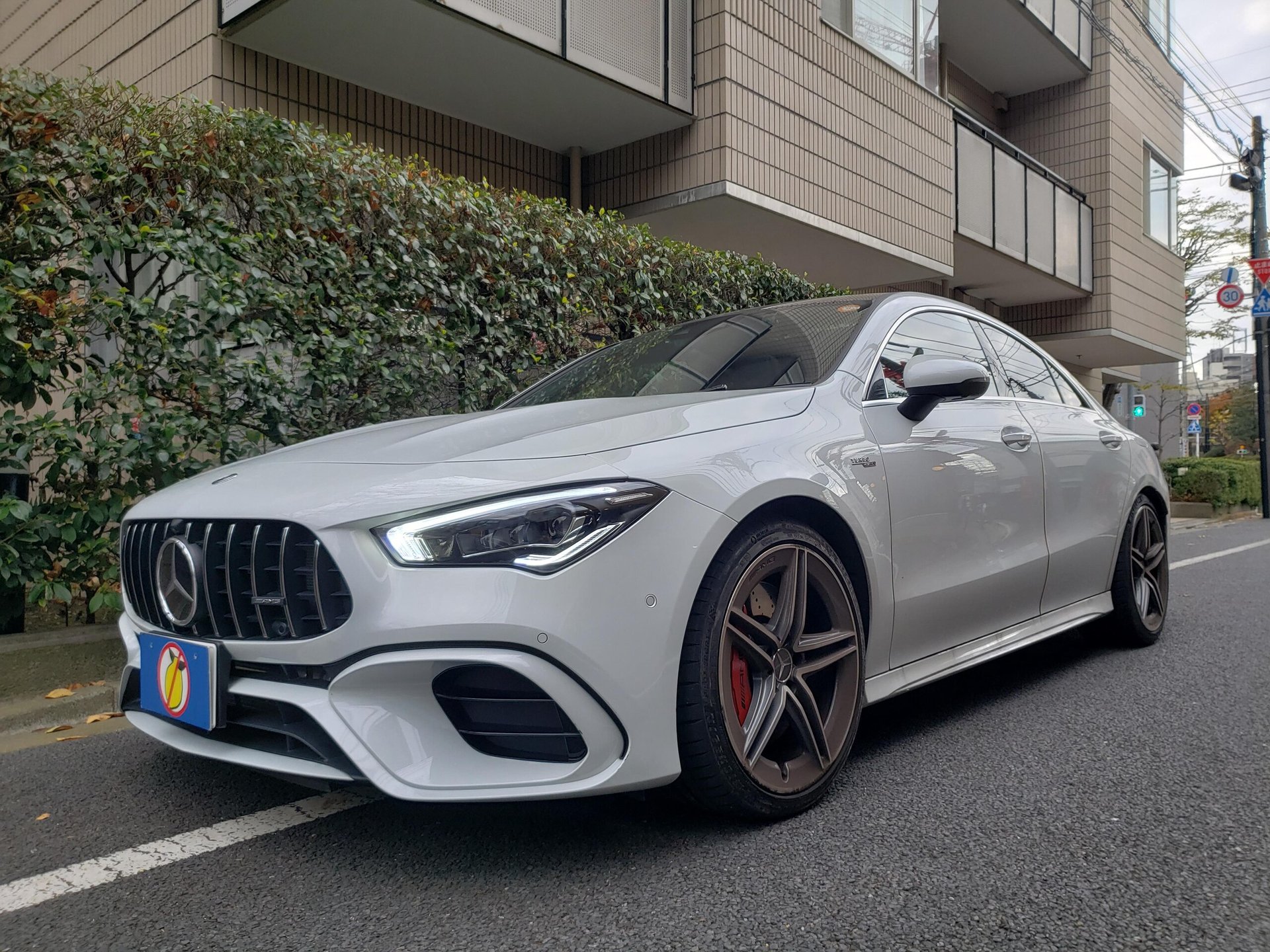 MERCEDES-BENZ CLA AMG - View 1