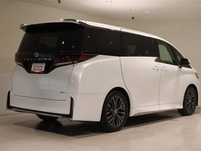 2023 Toyota VELLFIRE photo 7