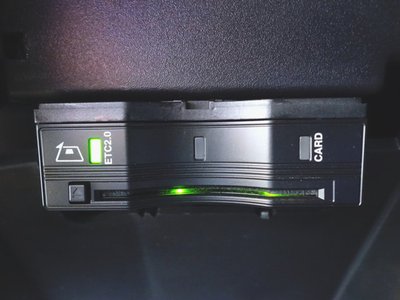 MERCEDES-BENZ GLB - 10