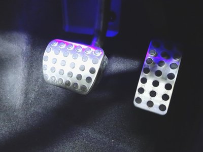 MERCEDES-BENZ GLB - 9