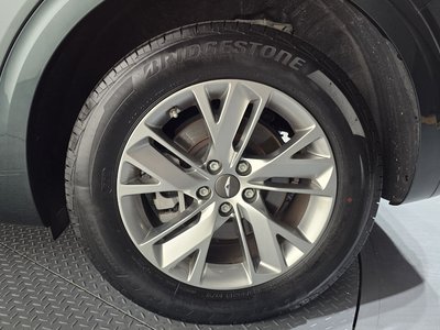 صورة 8 لـ 2021 Genesis GV70