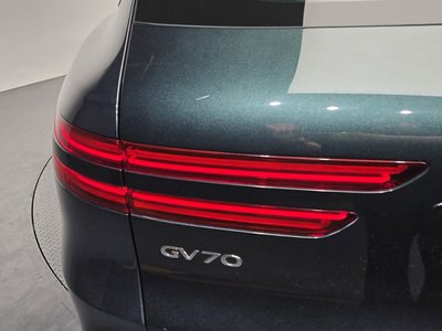 صورة 10 لـ 2021 Genesis GV70