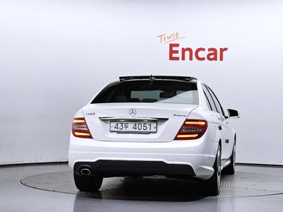صورة 3 لـ 2014 Mercedes-BENZ C-CLASS