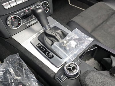 صورة 9 لـ 2014 Mercedes-BENZ C-CLASS