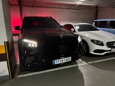 MERCEDES-BENZ GLS - 2