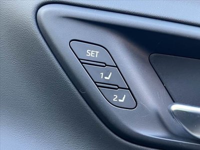 TOYOTA CROWN CROSSOVER - 6