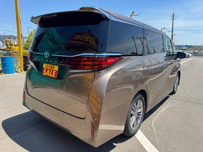 TOYOTA ALPHARD - 8
