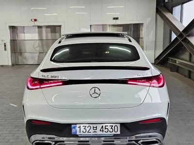 MERCEDES-BENZ GLC - 7