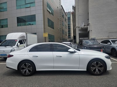 MERCEDES-BENZ E-CLASS - 6