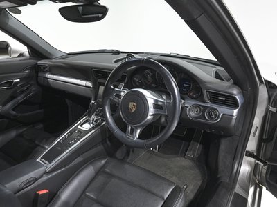 PORSCHE 911 - 10