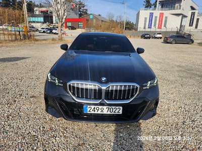 BMW 5 SERIES - 2