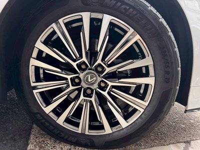 صورة مصغرة 23 لـ 2025 Lexus LM