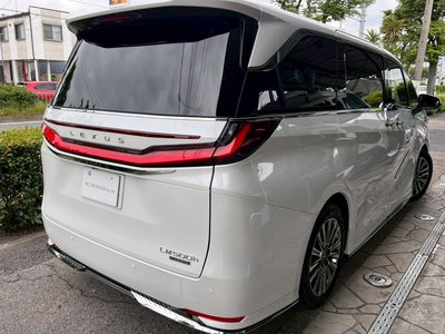 صورة مصغرة 25 لـ 2025 Lexus LM