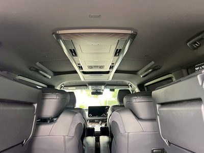 صورة مصغرة 30 لـ 2025 Lexus LM