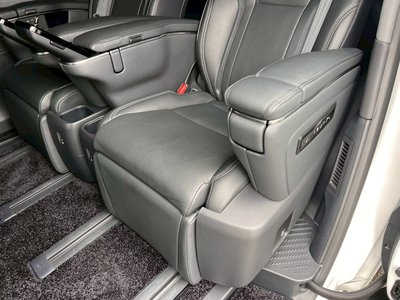 صورة مصغرة 45 لـ 2025 Lexus LM
