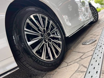 صورة مصغرة 26 لـ 2025 Lexus LM
