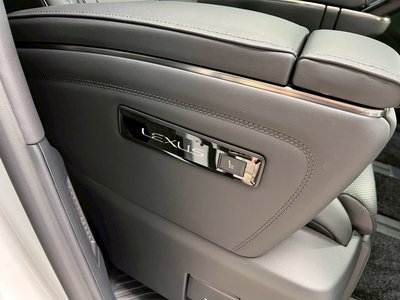 صورة مصغرة 72 لـ 2025 Lexus LM