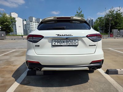 صورة 6 لـ 2019 Maserati LEVANTE