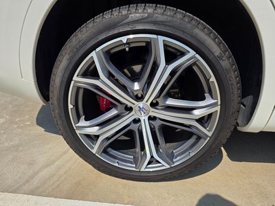 صورة 9 لـ 2019 Maserati LEVANTE