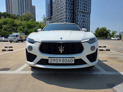 صورة 4 لـ 2019 Maserati LEVANTE