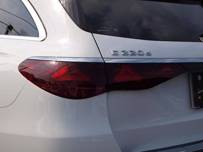 2025 Mercedes-BENZ E-CLASS — миниатюра 33