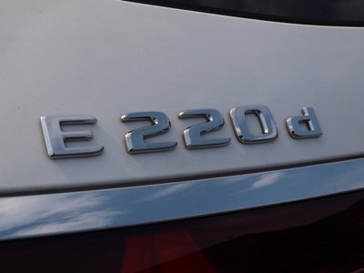 2025 Mercedes-BENZ E-CLASS — миниатюра 34