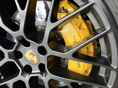 PORSCHE MACAN - 9