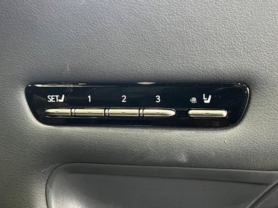 2017 Lexus LS 缩略图 32