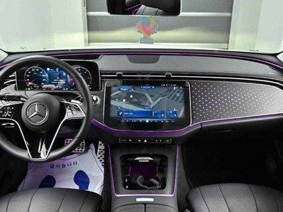 MERCEDES-BENZ E-CLASS - 4