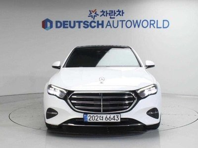 MERCEDES-BENZ E-CLASS - 2