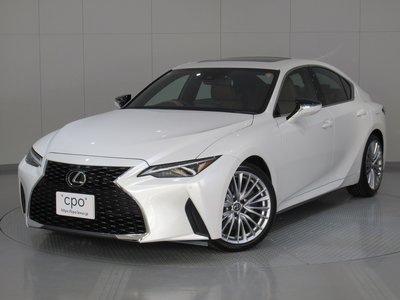 LEXUS IS - 1