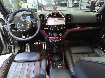 MINI COUNTRYMAN - 10