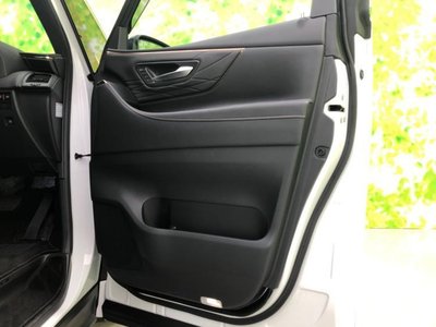 2025 Toyota ALPHARD 缩略图 22