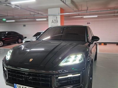 PORSCHE CAYENNE - 1