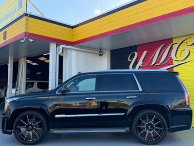 CADILLAC ESCALADE - 6