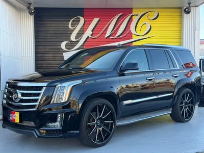 CADILLAC ESCALADE - 1