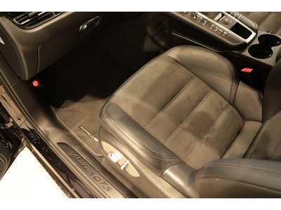 2021 Porsche MACAN — миниатюра 19