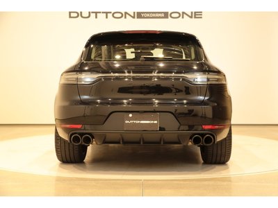 PORSCHE MACAN - 10