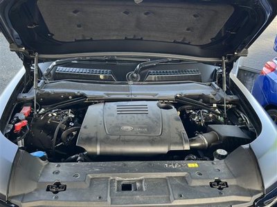 LAND ROVER DEFENDER - 3