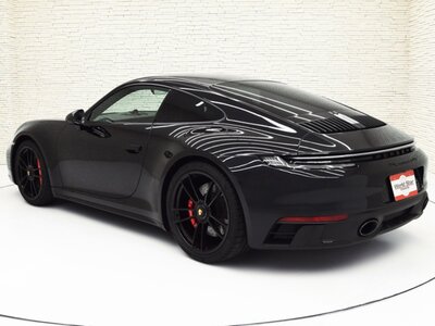 PORSCHE 911 2023 thumbnail 4