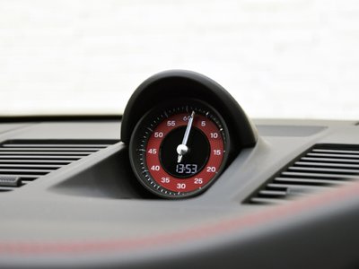 PORSCHE 911 2023 thumbnail 30