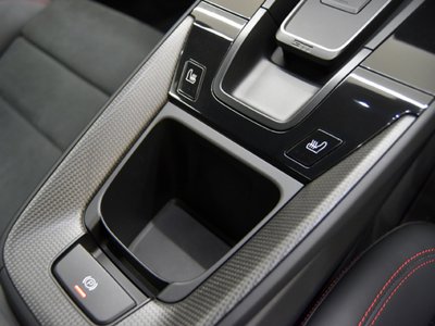 PORSCHE 911 2023 thumbnail 36