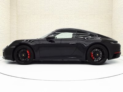 PORSCHE 911 2023 thumbnail 11