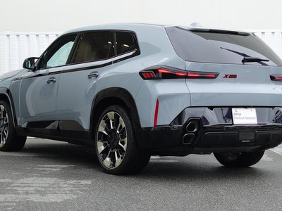 2025 BMW XM 照片 10