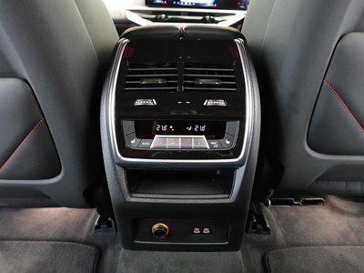 2025 BMW XM 缩略图 28