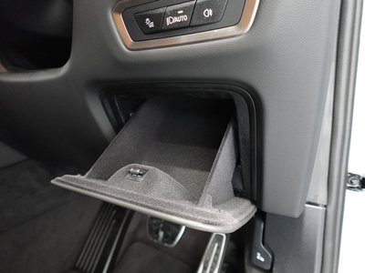 2025 BMW XM 缩略图 38
