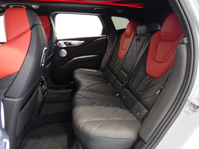 2025 BMW XM 缩略图 24