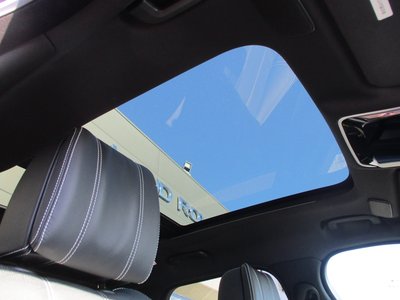 LAND ROVER RANGE ROVER VELAR - 4