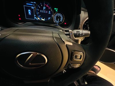 صورة مصغرة 40 لـ 2025 Lexus RC F