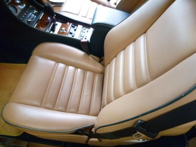 BENTLEY AZURE - 9